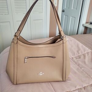 Coach Kristy Shoulder Bag Taupe/Silver EUC LIKE NEW